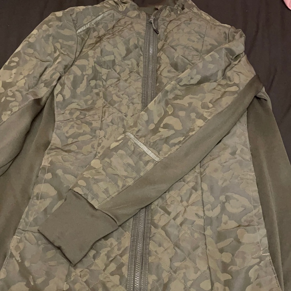 Lightweight jacket
